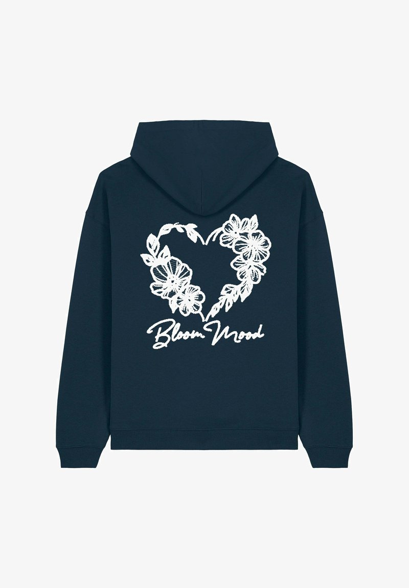 Marine hoodie met een hartontwerp gemaakt van witte bloemillustraties en de tekst "Bloom Mood" eronder. Gemaakt van een katoenmix, met een comfortabele pasvorm.