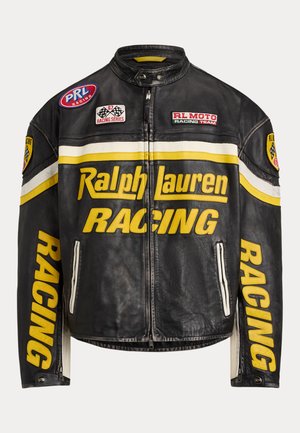 Veste de course en cuir noir avec des rayures jaunes et blanches, logo Ralph Lauren Racing, et plusieurs écussons de course sur la poitrine et les manches.