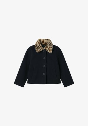 Veste marine avec col en fausse fourrure imprimé léopard, boutonnage sur le devant, deux poches latérales et coupe courte. Texture lisse et coupe décontractée.