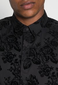 Twisted Tailor ARMADA SHIRT - Majica - black