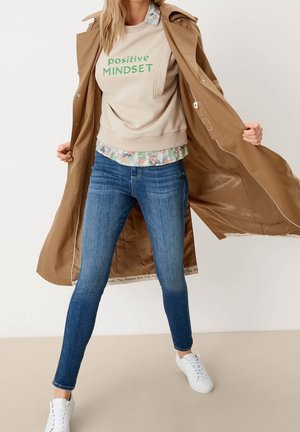 Trenchcoat - brown