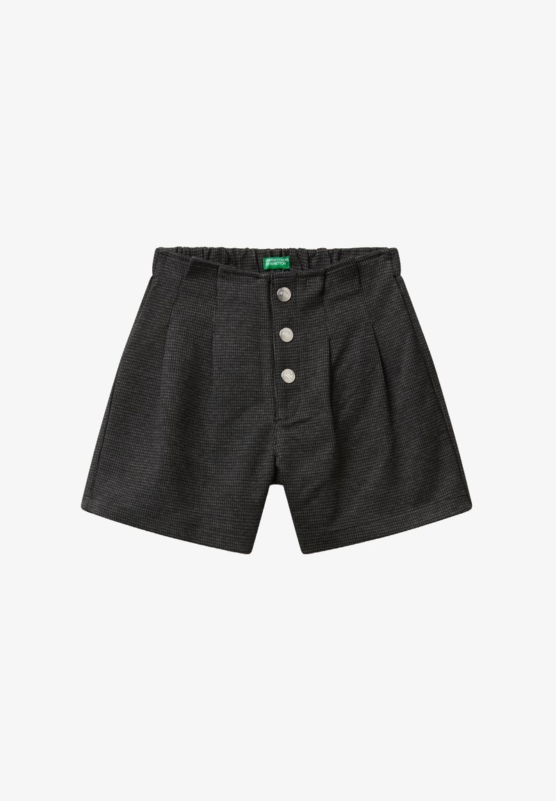 Pantaloni corti a quadri grigio scuro con vita elastica, tre bottoni in argento sul fronte e pieghe su ciascun lato.