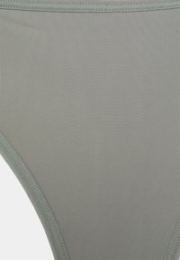 Skiny 2 PACK - Tanga - shadow selection