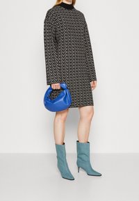 Vero Moda Tall Pletené šaty - black