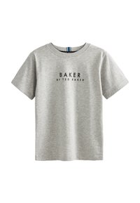 Pelēks īsām piedurknēm T-krekls no mīksta kokvilnas, ar uzrakstu "BAKER BY TED BAKER", kas drukāts treknos melnos burtos uz priekšpuses.