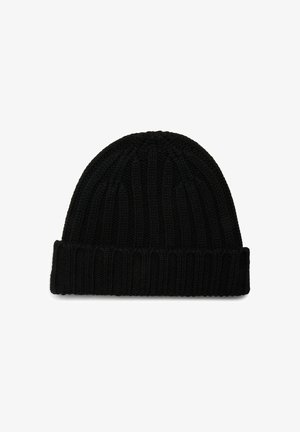 Zwarte gebreide beanie met een ribbelstructuur, afgeronde bovenkant en omgeslagen rand voor stijl en pasvorm. Stof toont flexibiliteit en warmte.