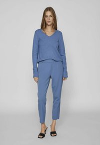 VILA VIRIL V-NECK NOOS - Stickad tröja - coronet blue