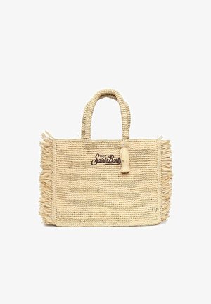 Sac cabas rectangulaire en paille tressée avec poignées tressées, bords frangés et un petit détail pompon, avec un texte brodé à l'avant.