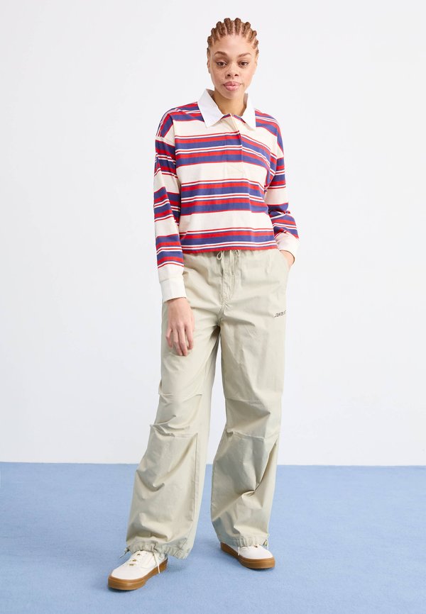 STRIP PARACHUTE PANT - Trousers4