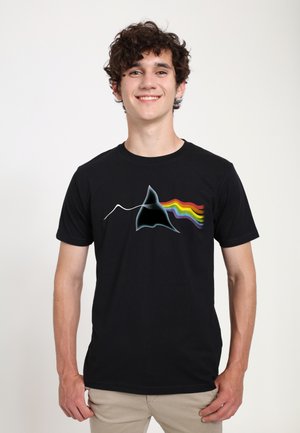 - T-shirt z nadrukiem