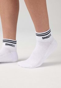 SNOCKS RETRO 4 PACK - Socken - weiß streifen