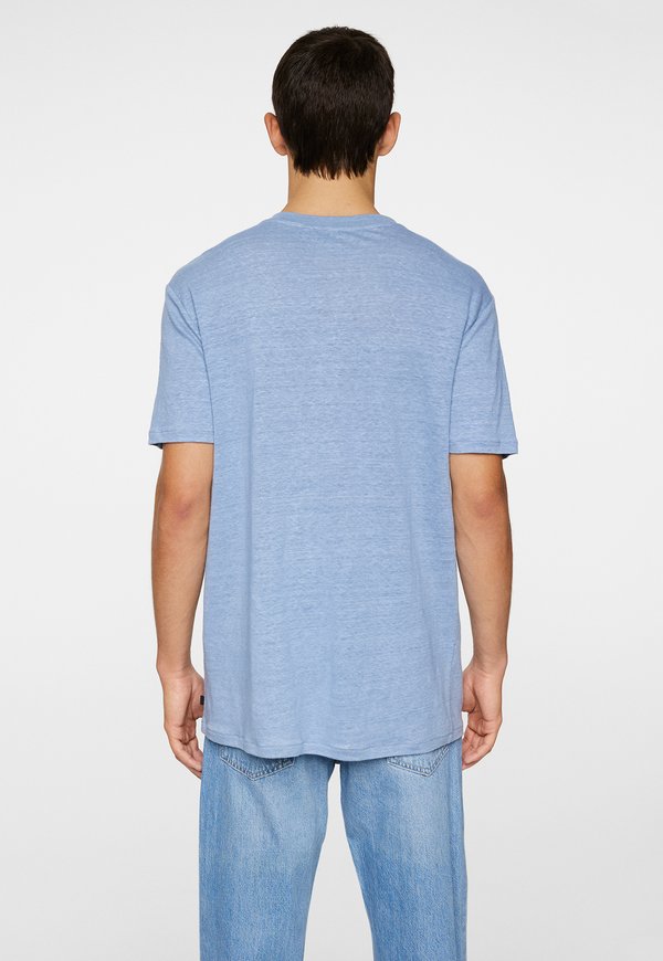 COMA TEE - Basic T-shirt - rain washed4