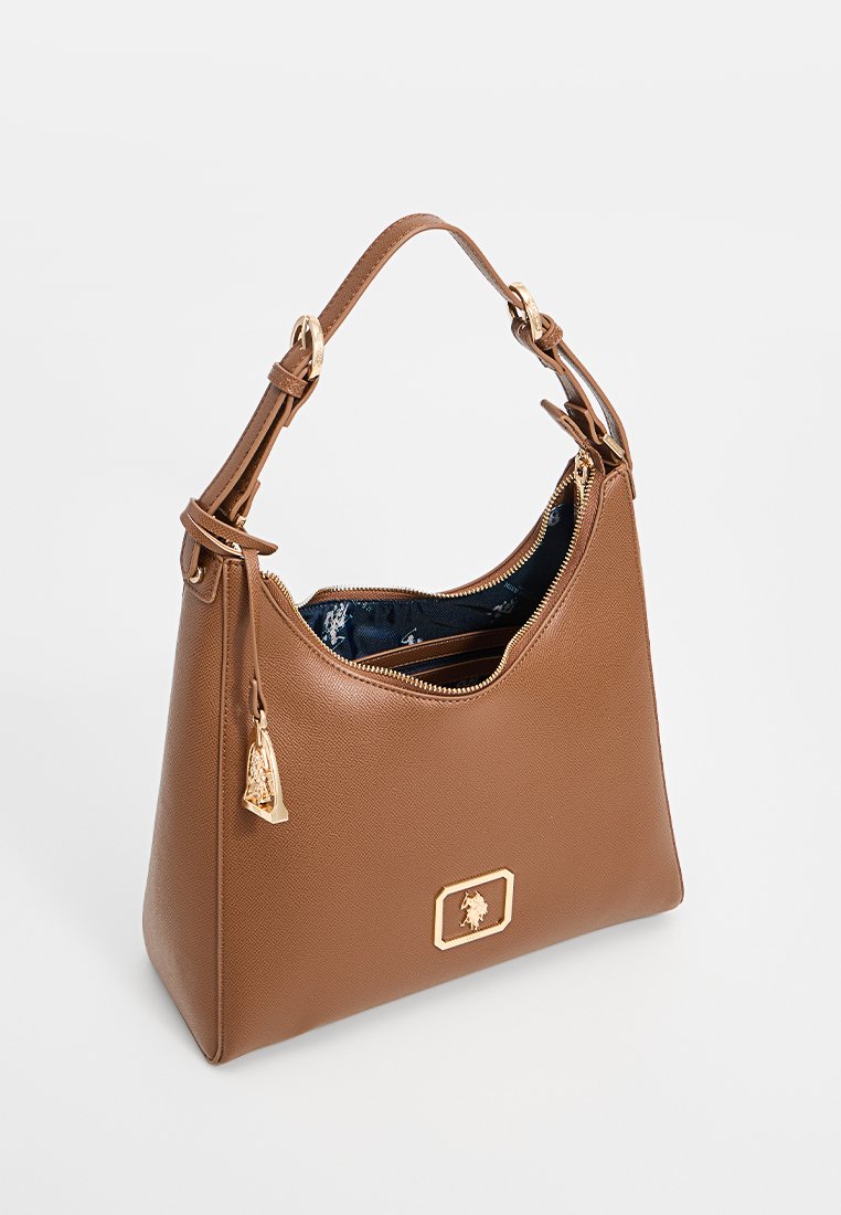 Bolso de mano de cuero marrón con una textura suave, herrajes dorados, cierre superior con cremallera y un interior de patrón azul. Presenta una correa desmontable.