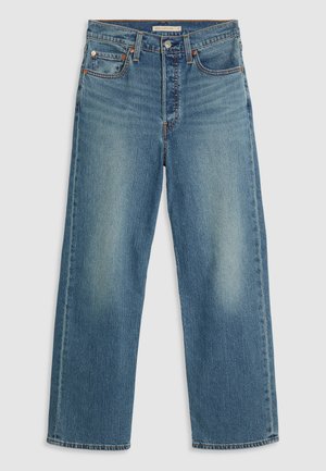 Jeans en denim bleu clair avec une coupe droite. Les caractéristiques incluent une taille cousue, cinq poches et un délavage visible.