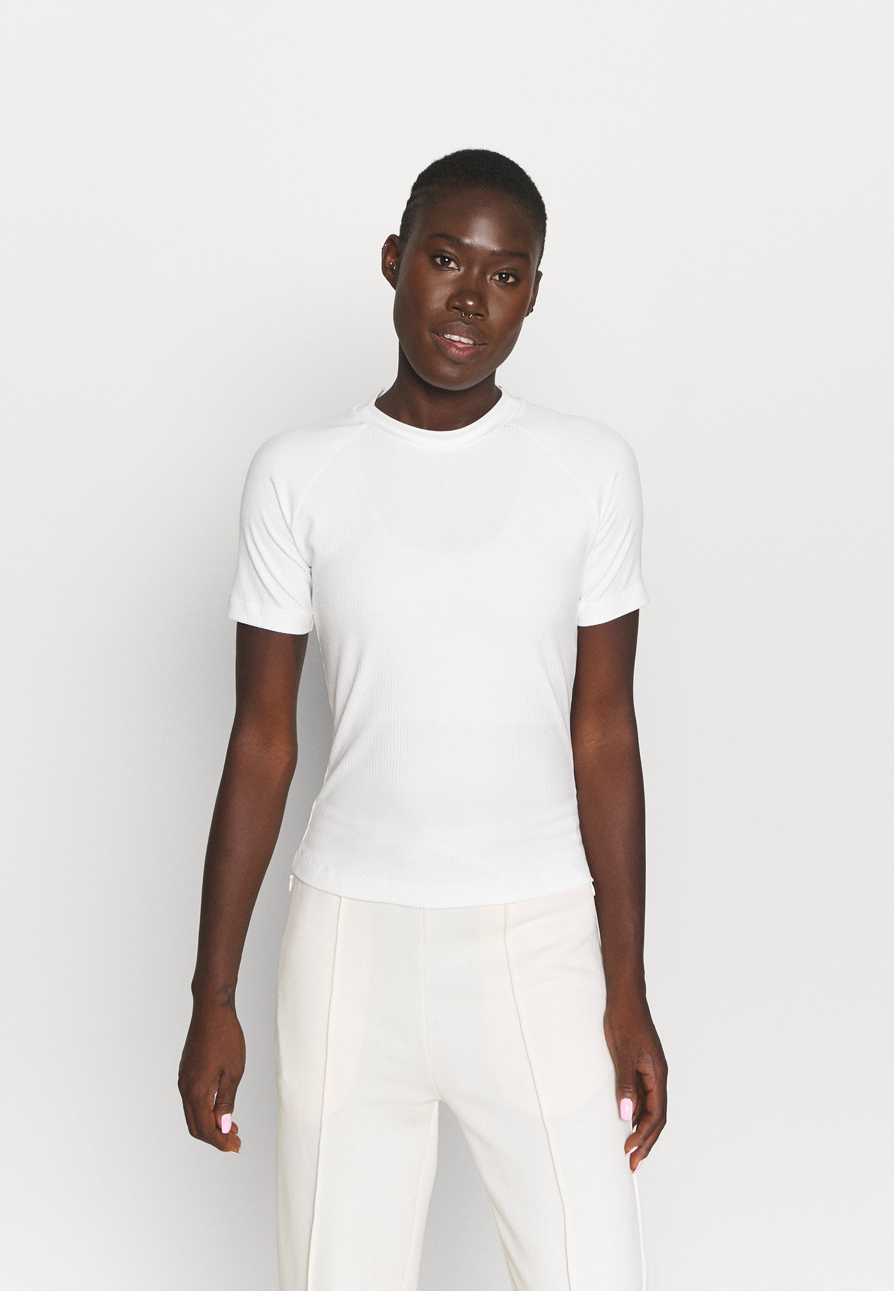 Sport Donna adidas Performance TEE - T-shirt basic - white/bianco Sport Donna adidas Performance TEE - T-shirt basic - white/bianco