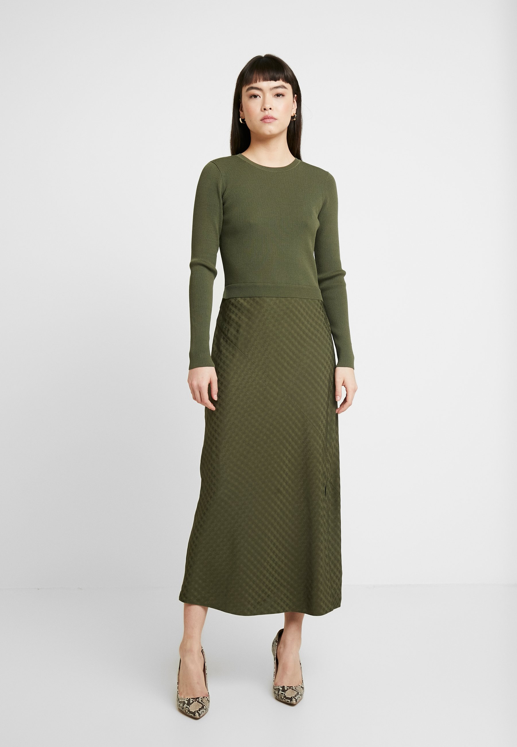 Ted Baker JOOWANI Strikket kjole khaki Zalando.no Ted Baker JAZZINE - Jumpsuit - khaki