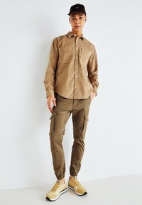 Only & Sons ONSALP - Camisa - chinchilla