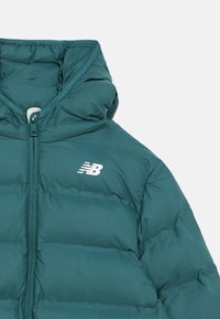 New Balance BOND QUILTED JACKET - Casaco de inverno - new spruce