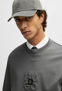 HUGO DEBOSTAC - Camiseta estampada - open grey twentysix