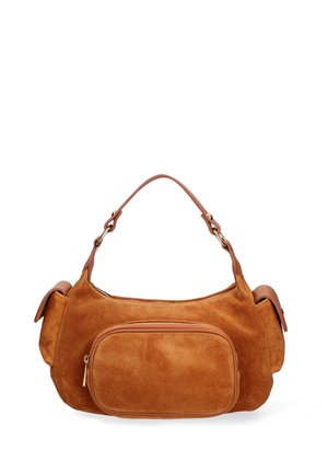 Borsa a mano in suede marrone con una tasca frontale con zip, due tasche laterali con patta e un unico manico superiore con dettagli in metallo dorato.