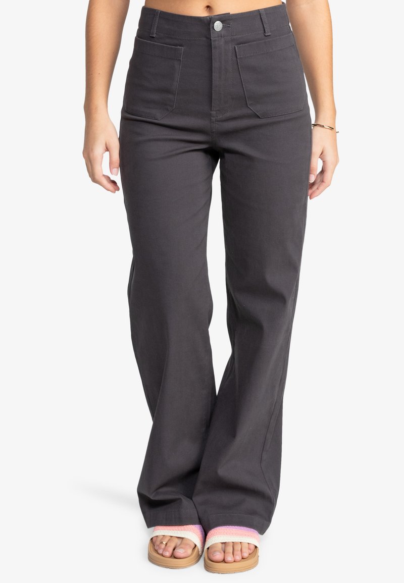 Dark gray wide-leg pants made of cotton, featuring two front pockets, a high waist, and a button closure. Accented with a smooth texture.