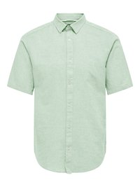 Nevybrané, quiet green