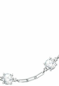 Bracciale in argento con due grandi pietre preziose trasparenti incastonate a griffe, accentuato da pietre più piccole, collegate da connessioni in stile catena.