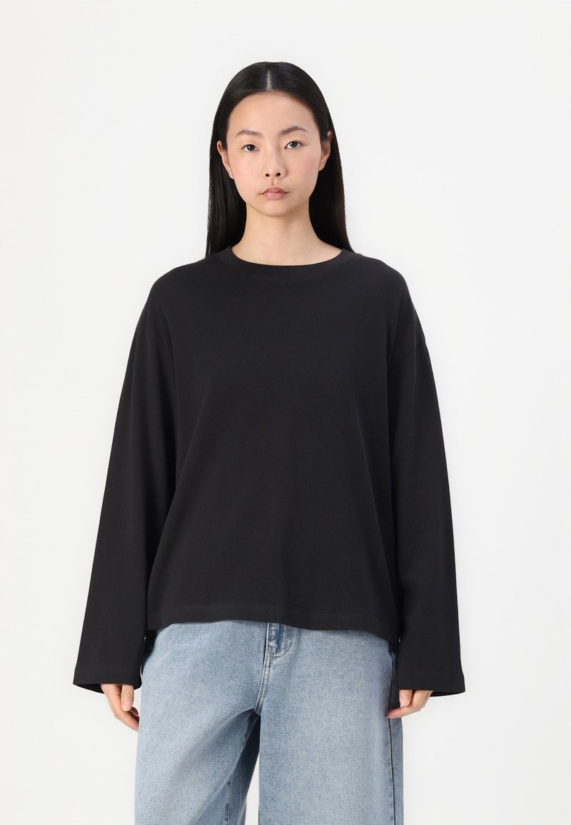 Gina Tricot - BASIC LONG SLEEVE TEE - Ilgarankovis viršutinės dalies drabužis - off black, Padidinti