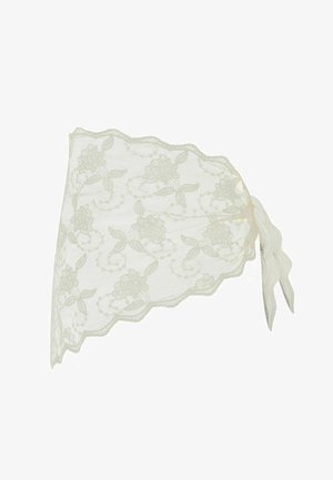 Roomkleurige kanten hoofddoek met bloemmotieven en gegolfde randen, aan de achterkant gestrikt met een delicate strik.