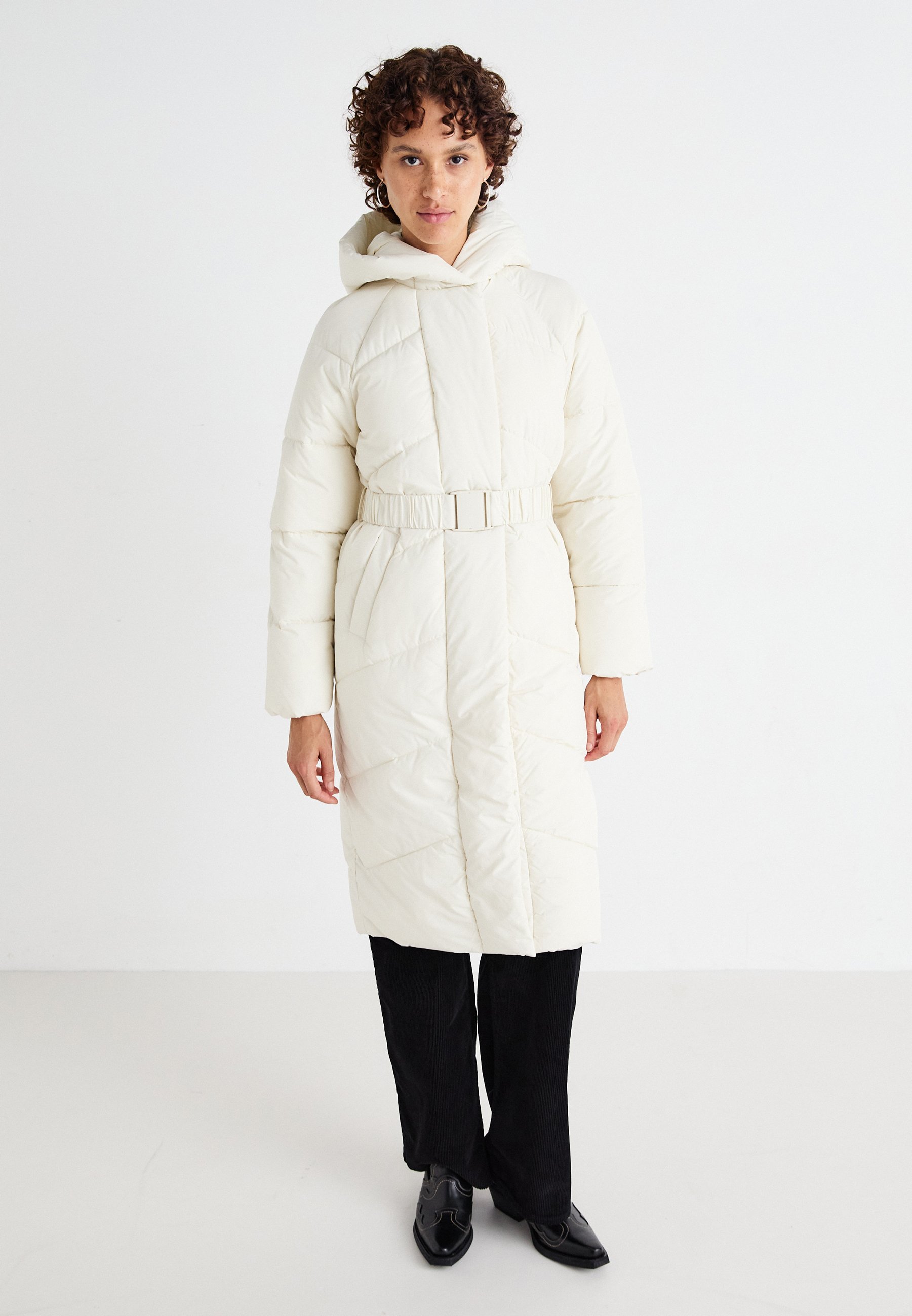 Herli to Two-tone Belted Down Coat - レディース｜ダウンジャケット