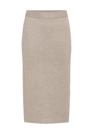 Smėlio spalvos megztas pieštuko formos sijonas su prigludusia liemene, iki kelių siekiančio dizaino ir lygaus paviršiaus. Be papildomų raštų ar puošmenų.