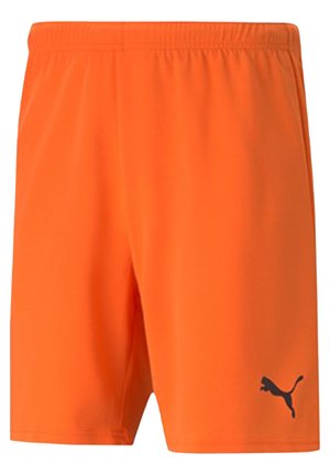 Shorts atletici arancioni realizzati in tessuto leggero, con un elastico in vita e un accento logo nero sul lato sinistro in basso.