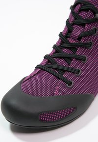 Camper Höga sneakers - dark purple