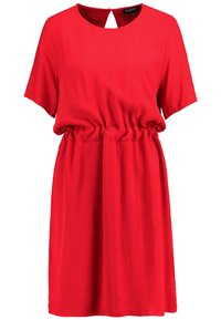 Vestido corto rojo de manga corta hecho de una tela ligera, con un escote redondo, cintura elástica y una pequeña abertura en forma de ojal en la parte de atrás.