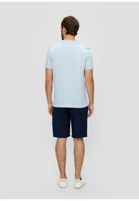 s.Oliver  MIT LOGO jasnoniebieski