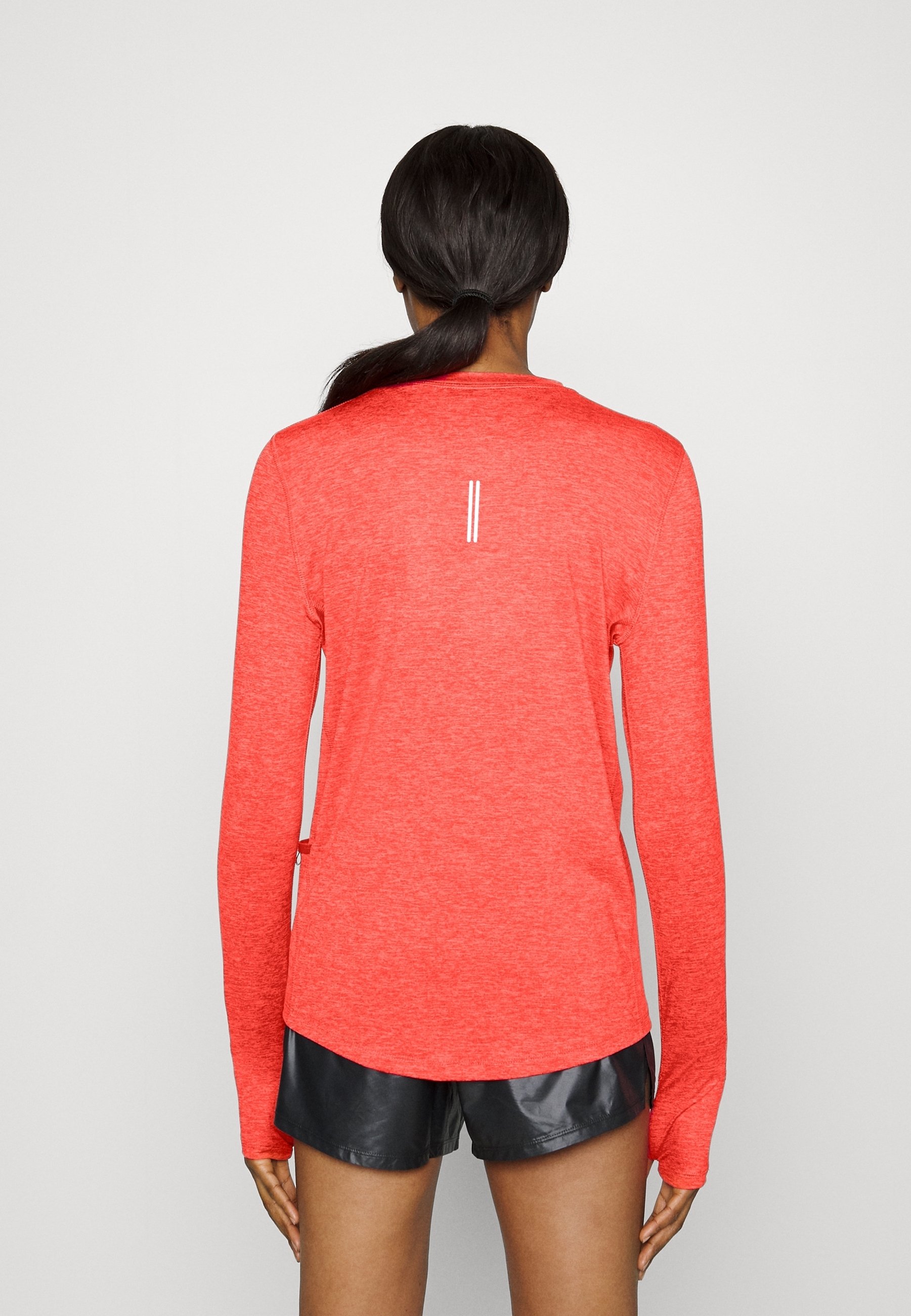 nike long sleeve with thumb holes