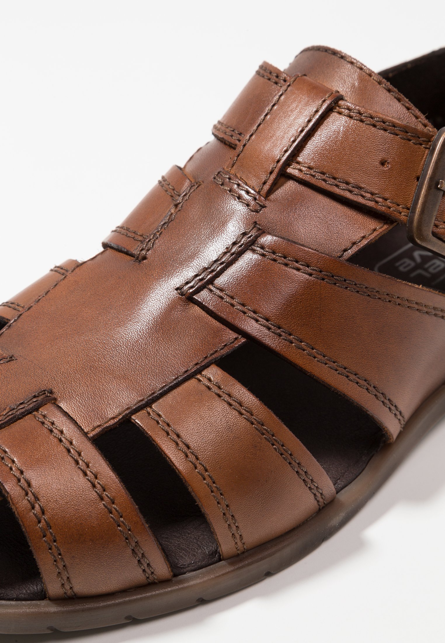 camel active sandals