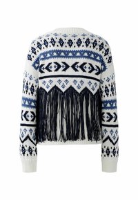 Gebreide trui met een witte basis, blauwe en zwarte geometrische patronen, en lange marineblauwe franjes aan de onderrand, met ribgebreide manchetten en kraag.