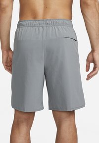 Nike Performance UNLIMITED - Sport rövidnadrágok - smoke grey black smoke grey