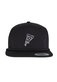 Zwarte snapback pet met een platte rand, voorzien van een witte geborduurde pizzastuk graphic en een gevlochten accent langs de onderkant.