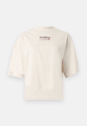 New Balance, TRACKSIDE RELAXED - T-shirt imprimé - beige
