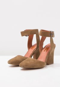 Topshop Korolliset avokkaat - khaki