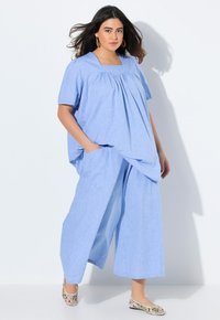 Ulla Popken ECO WIDE CULOTTES - Tygbyxor - sky blue