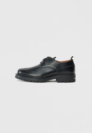 FIRO - Derbies & Richelieus - black