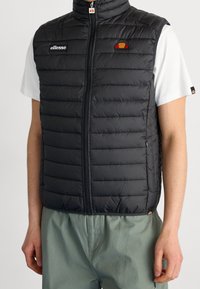 Ellesse Weste - black