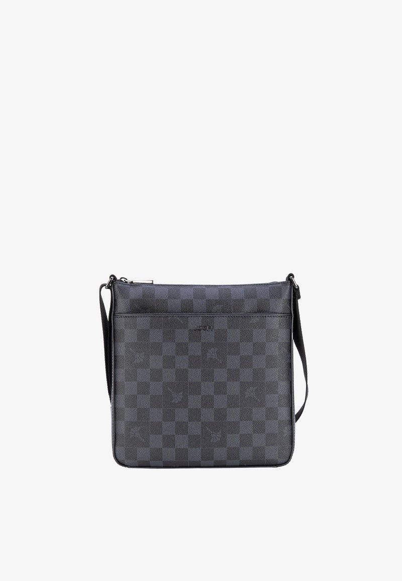 Borsa a tracolla nera a quadri in pelle texturizzata con chiusura a zip, tracolla regolabile e dettaglio logo discreto sulla parte anteriore.