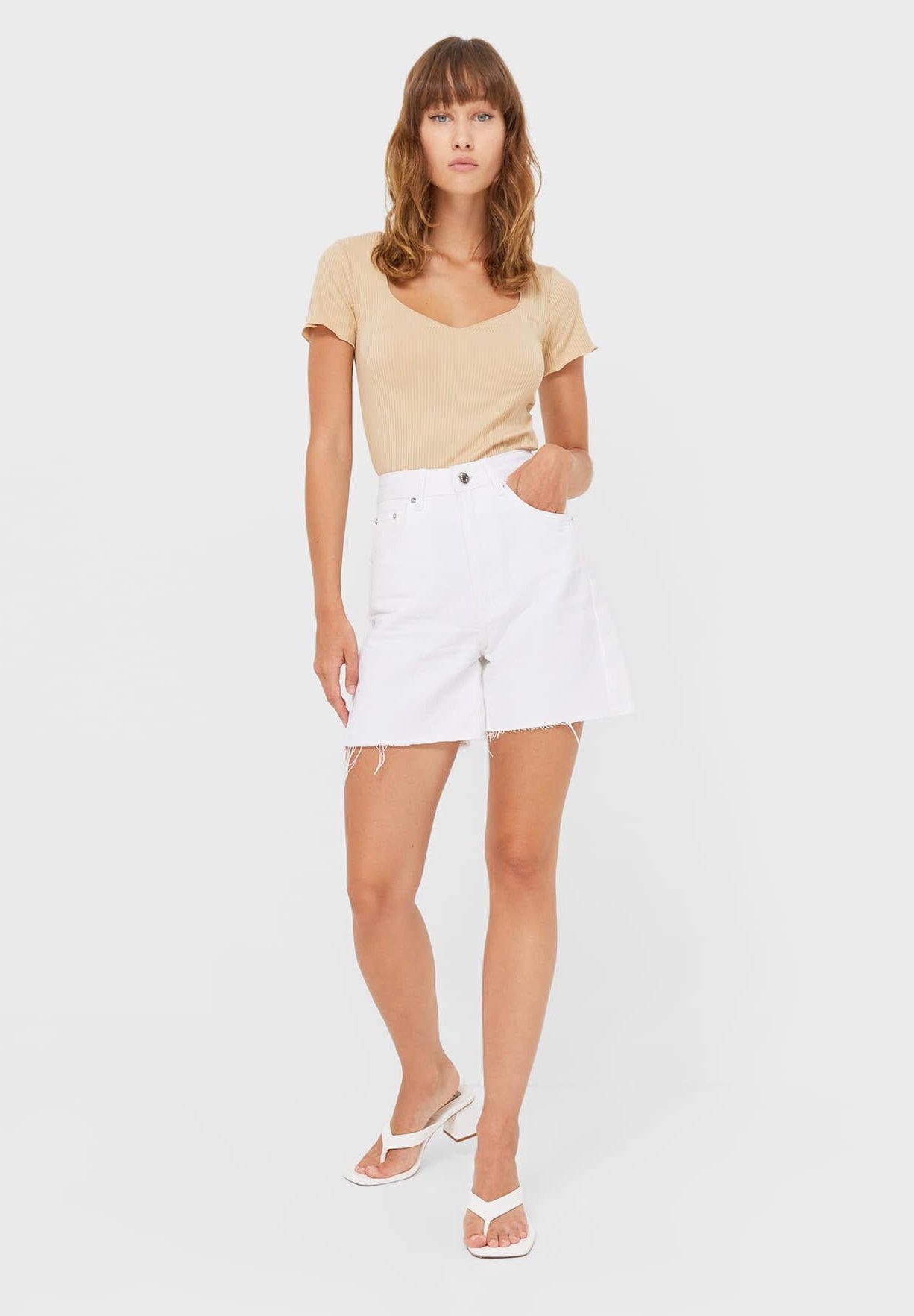 Damen MIT HERZAUSSCHNITT - T-Shirt basic Damen MIT HERZAUSSCHNITT - T-Shirt basic
