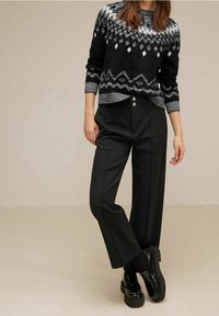 Street One Stickad tröja - black