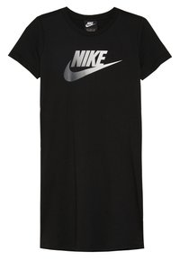 Černé bavlněné šaty ve stylu trička s krátkými rukávy, s velkým stříbrným logem Nike potisknutým na hrudi. Klasický kulatý výstřih.