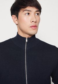 Lindbergh ZIP  - Kofta - navy